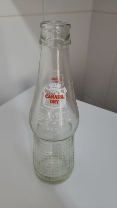 Garrafa antiga pirogravada Canada Dry (Spur) 220cc