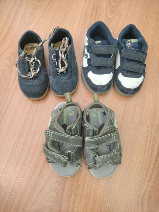 Sapatos, sandálias e sapatilhas T20