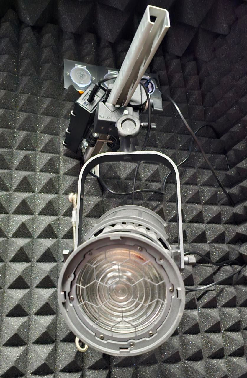 Лінза френелю Nanlite CN-60F LED Fresnel Light