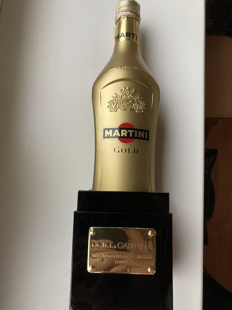 Бутилка Martini Gold Dolce&Gabbana