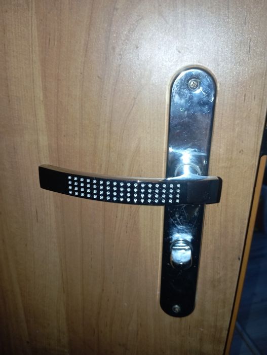 Klamka do drzwi łazienkowe