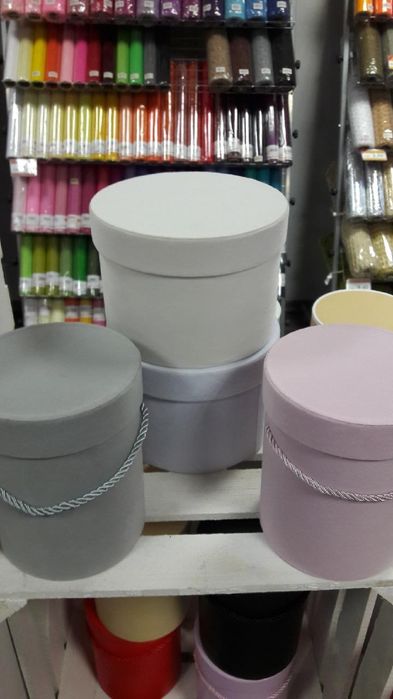 FLOWER BOX pudełka na kwiaty, również welurowe - producent hurtownia