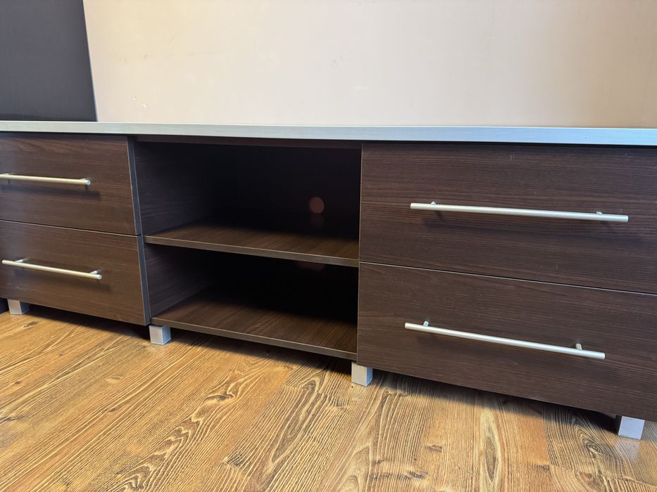 Szafka pod telewizor