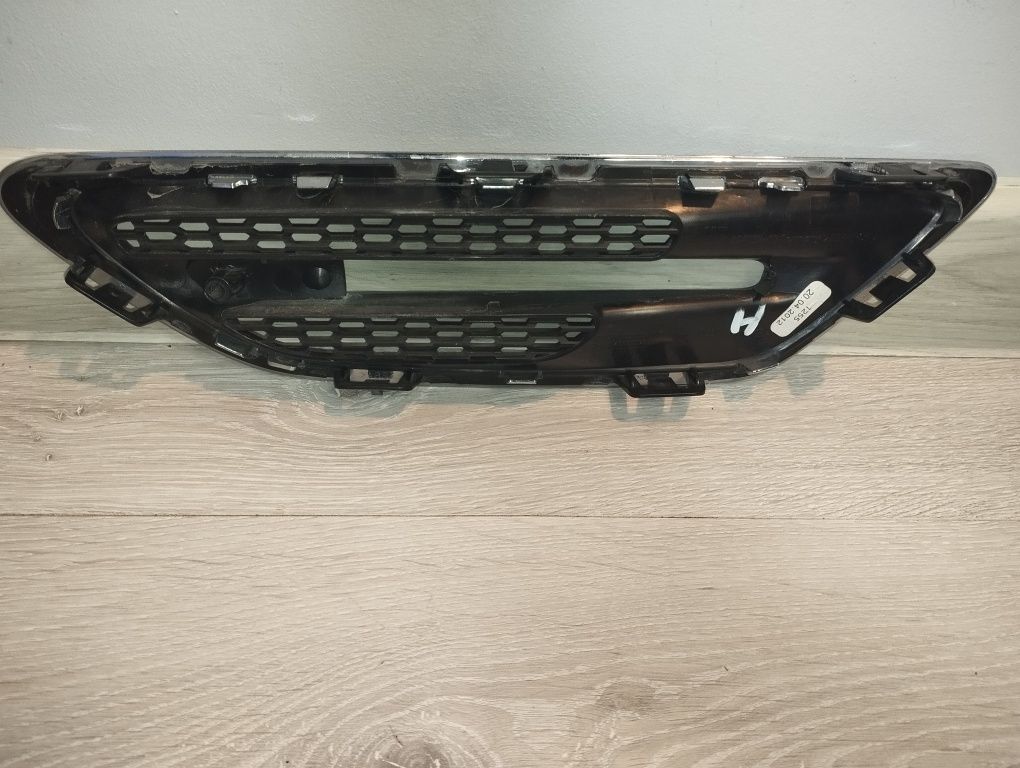 Grill Atrapa kierunkowskazów BMW 5 F10/F11/F18 ]24ovoko