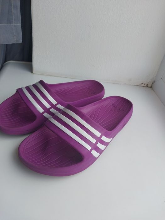 Шлепанцы adidas ..