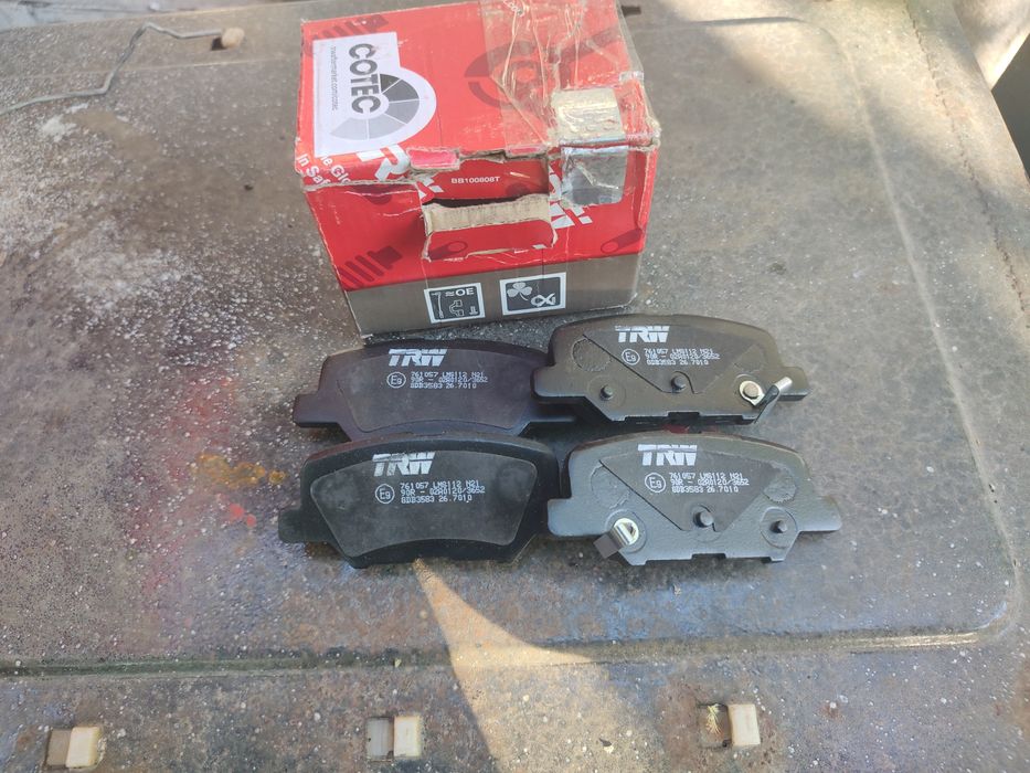 Задние Колодки тормозные задние  TRW mitsubishi, Citroen,