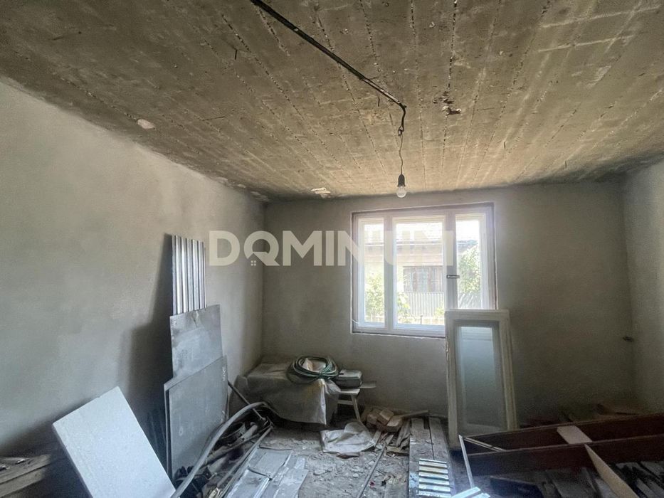 Продається будинок в м. Хуст