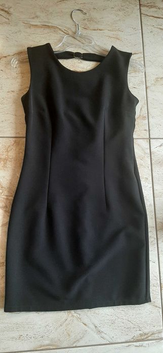 Sukienka Mała  czarna  nowa