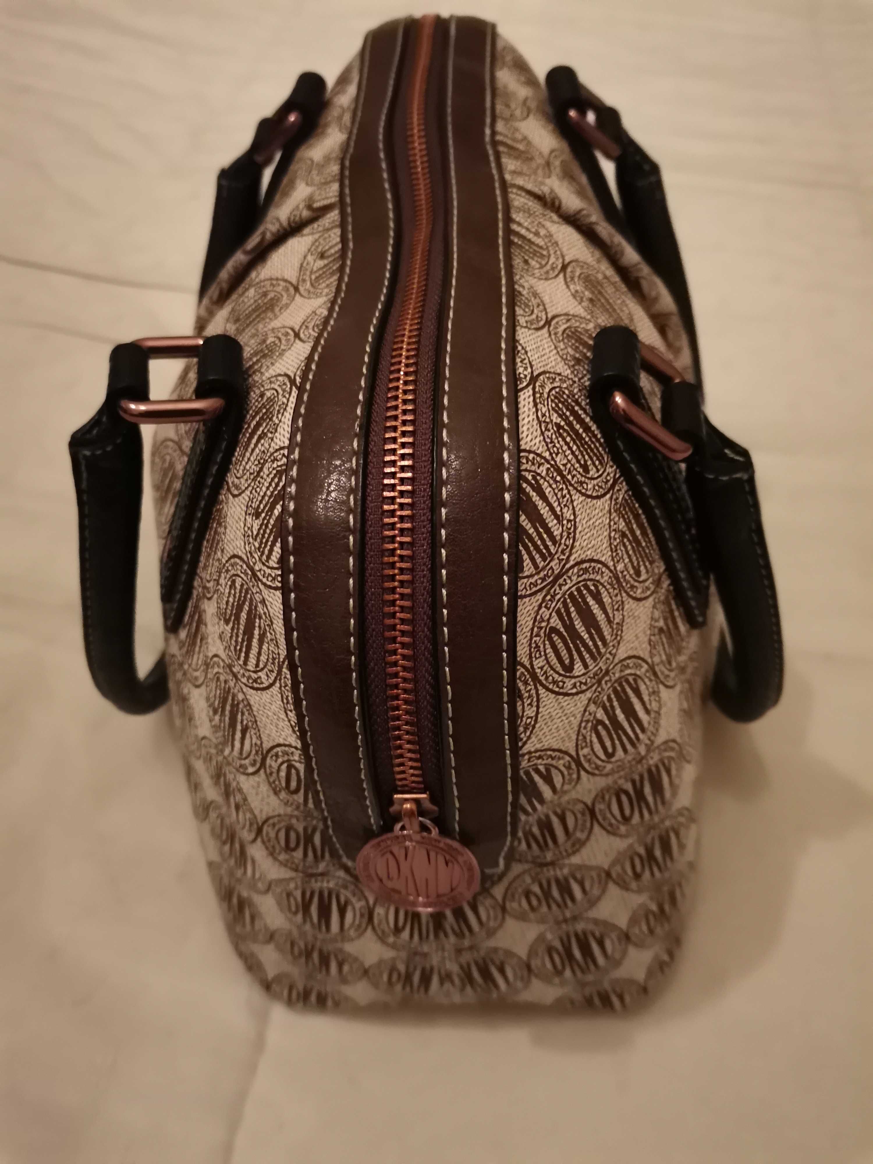 Mala DKNY branca e castanha - nova