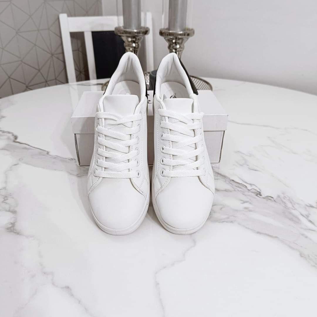 Białe adidasy snakersy buty sportowe damskie