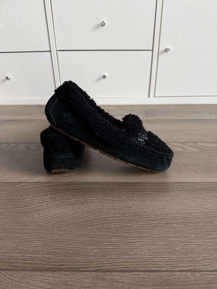 UGG мокасини жіночі тапки оригінал 38р