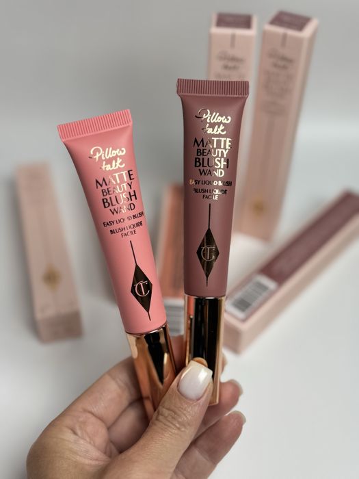 Кремові румʼяна Charlotte Tilbury Pillow Talk