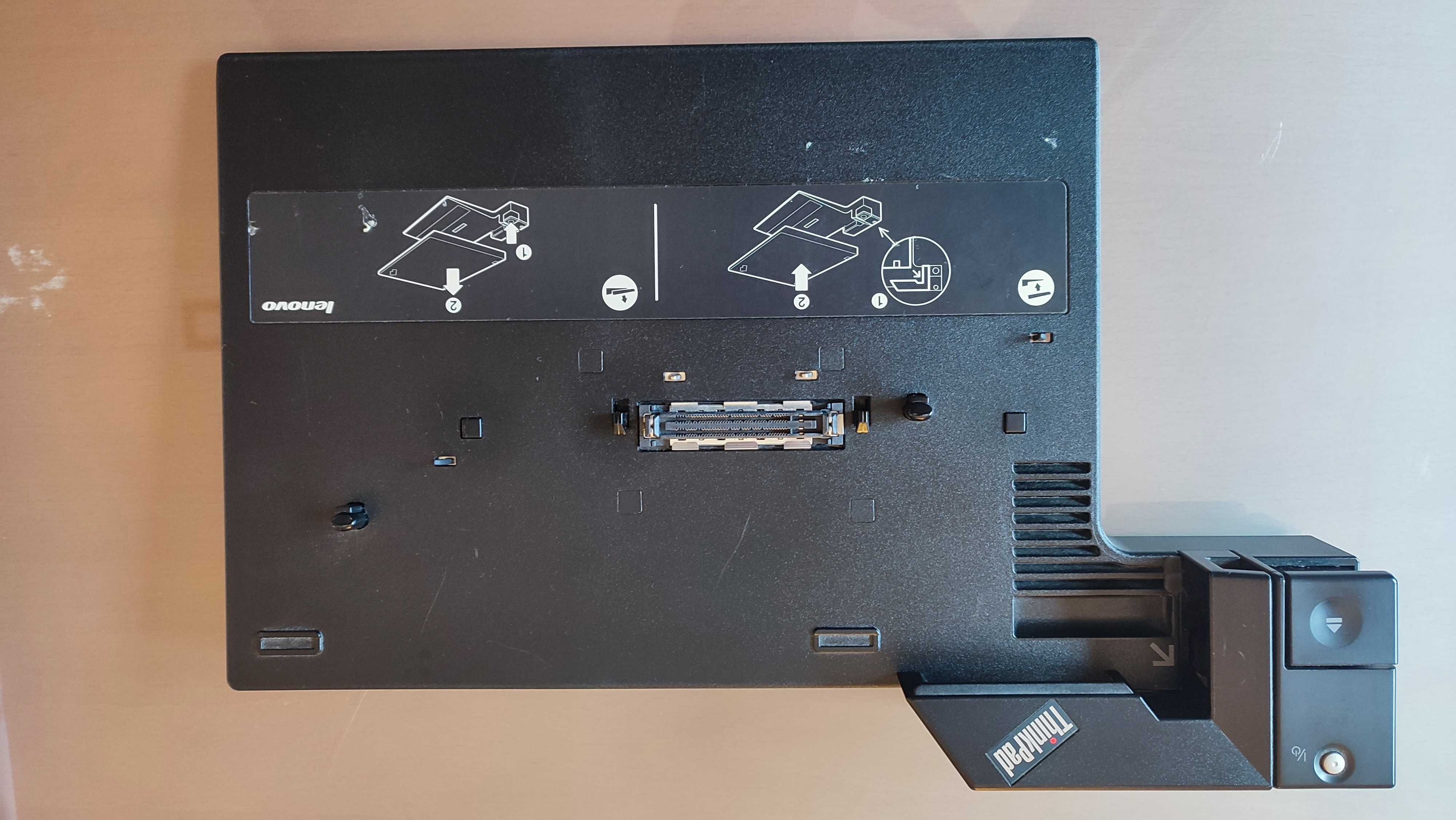 Docking Station Lenovo com Carregador.