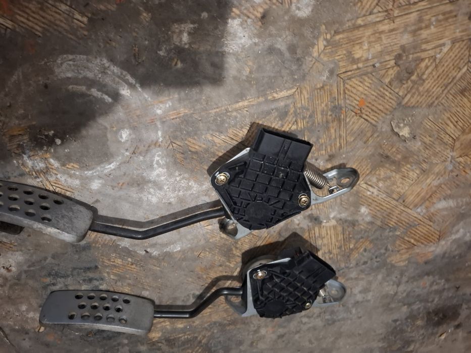 Педаль газа (акселератора) Nissan X-Trail T30 02-07