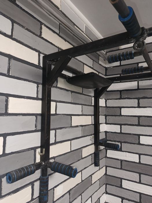 Настенный турник 3 в 1. Брусья, тренажёр на пресс, турник