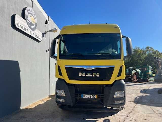 camiao MAN 18-440 tgx