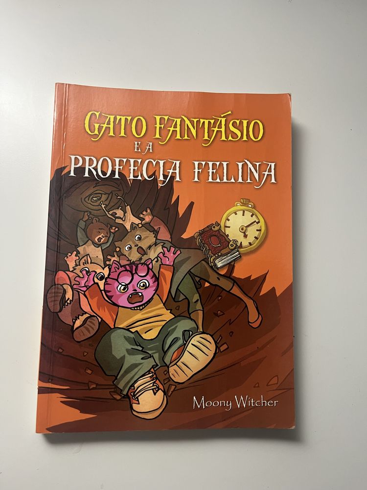 Gato Fantásio e a Profecia Felina de Moony Witcher