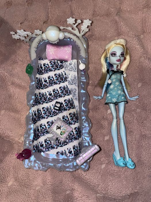 Еббі спальна + ліжко монстер хай