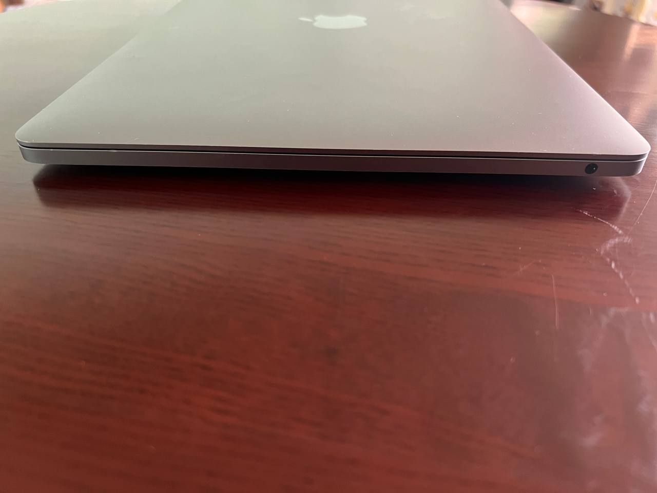 MacBook Pro 13 2019 (A2159). Space Gray with Touchbar. 1 цикл АКБ.
