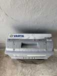 Akumulator Varta Dynamic 100Ah, 830A.
