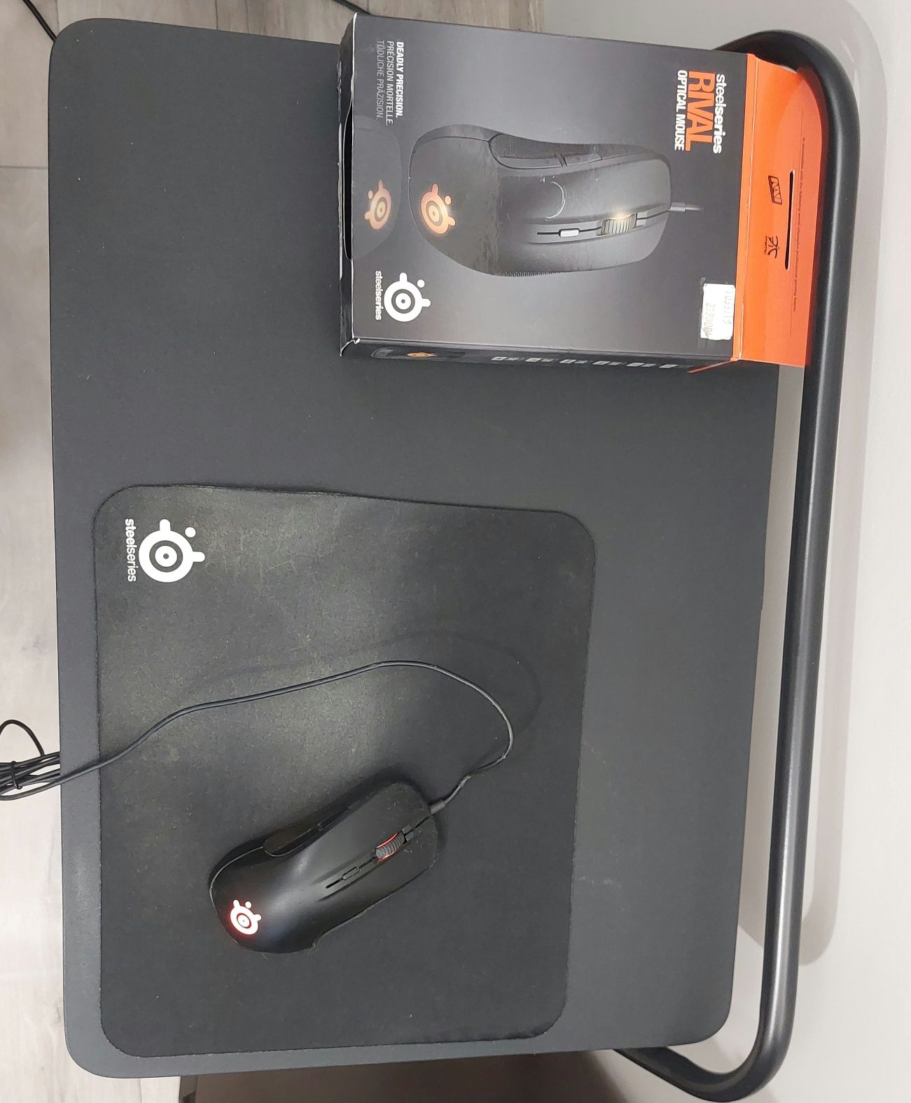 sprzęt  steelseries  podkładka i myszka + składane biurko komputerowe