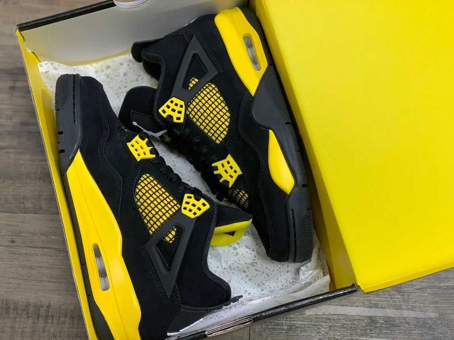 Buty meskie Mokasyny Air_Jordan_4_Retro_Thunder R.41