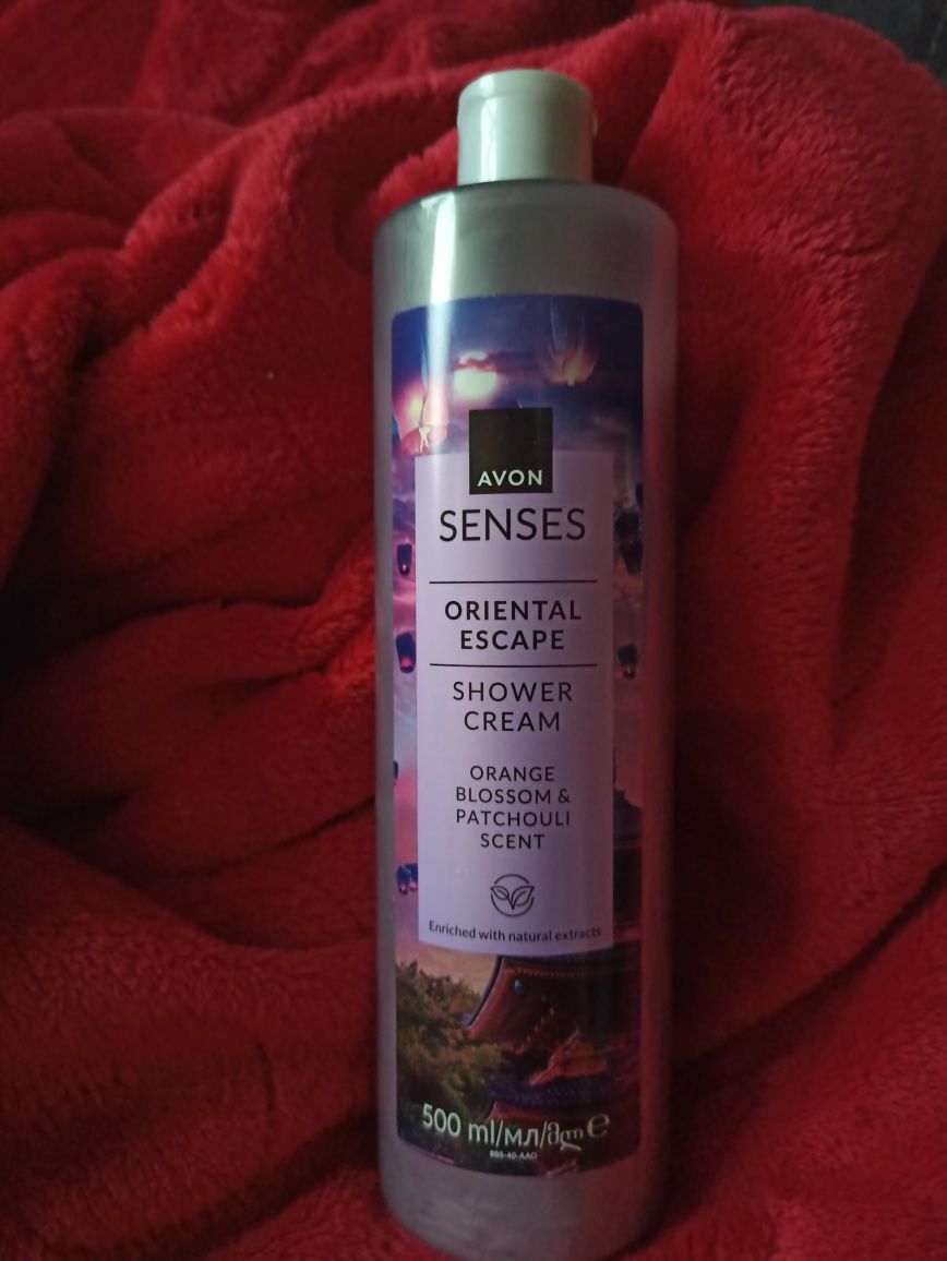 Avon Senses - Kremowy żel pod prysznic Oriental Escape 500 ml