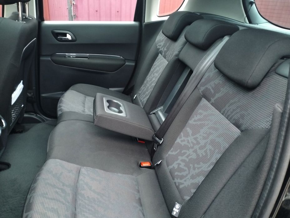 Продаж авто  Пежо 3008.2010 рік.Автомат.