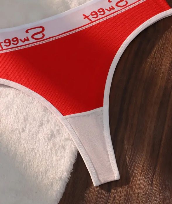 Комплект білизни – ідеальний для подарунка або для себе, белье нижнее