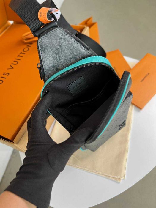 Слинг Louis Vuitton плечевая сумка LV бананка Луи Витон c873