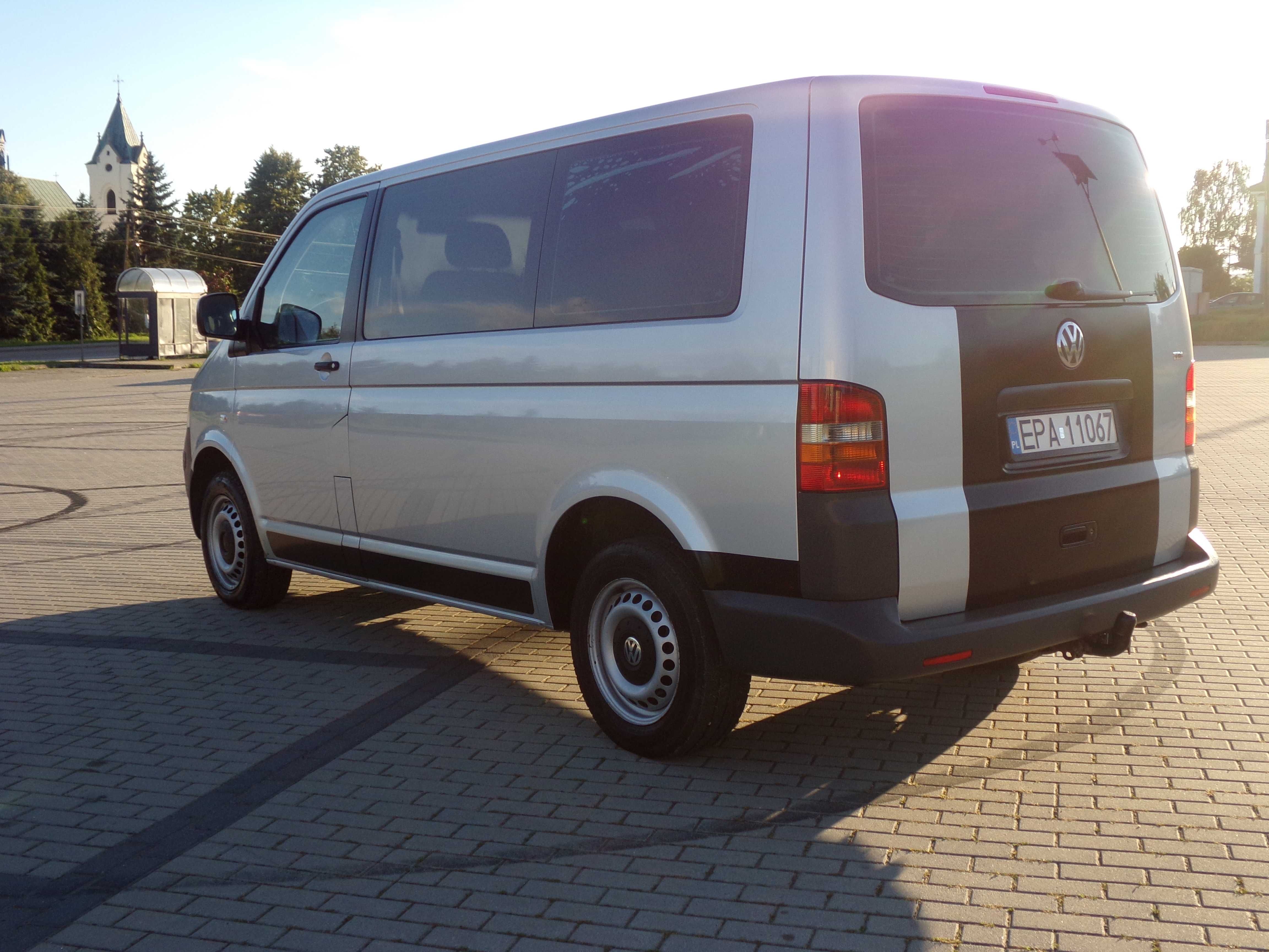 Volkswagen Transporter T5 1,9 tdi - 9 osobowy