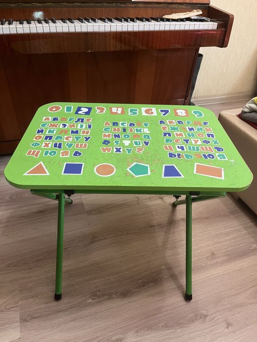 Детский стол  на 7 лет