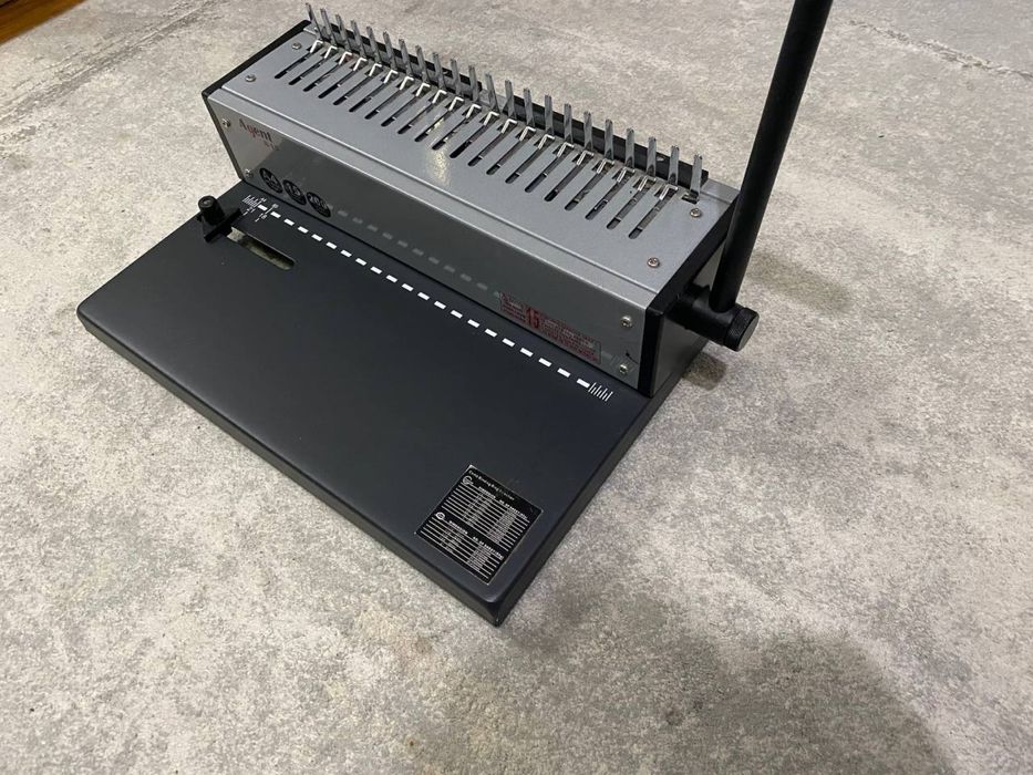 Біндер Agent B-15 (пластикова пружина)