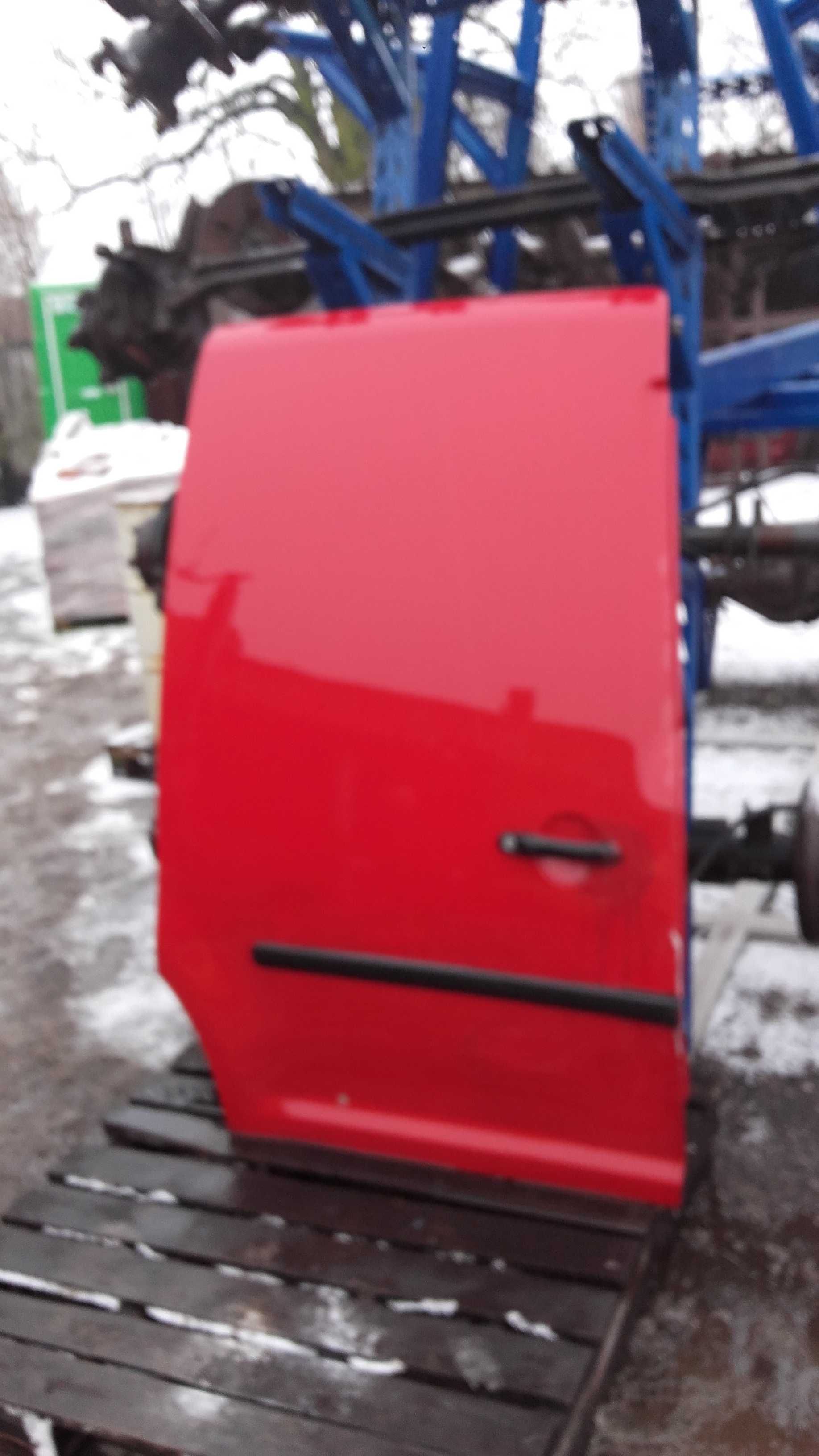 Drzwi przesuwne prawe Vw Caddy III Volkswagen 03-10r