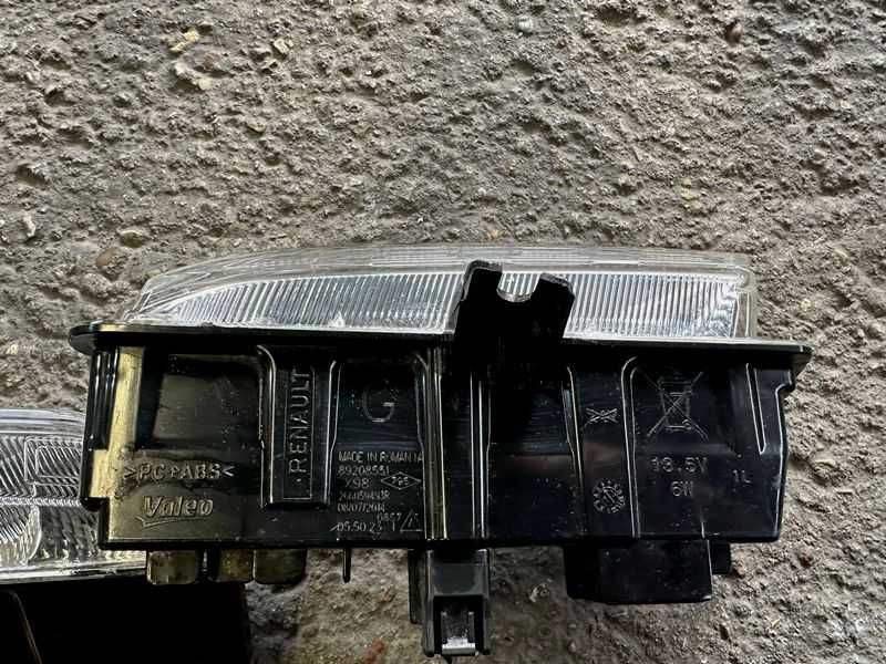 RENAULT Clio 4 IV 12-16r Lampy jazdy DZIENNEJ DRL LED Prawa Lewa przód