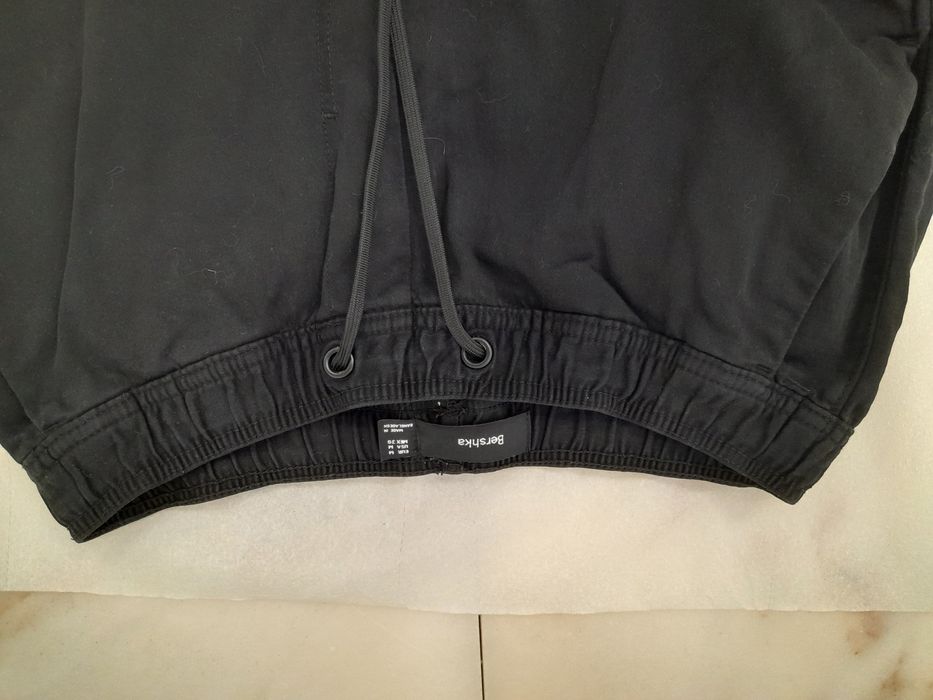 Calças pretas berskha