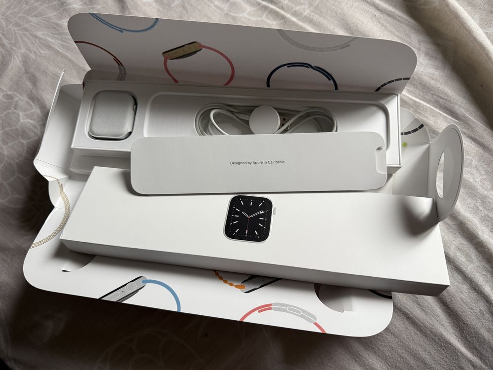 Apple Watch 6 44 mm‼️