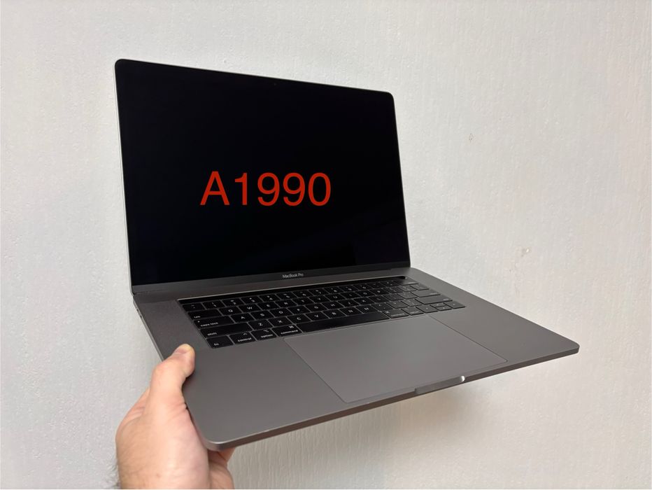 Запчастини MacBook Pro 15'' A1990 топкейс дисплей трекпад