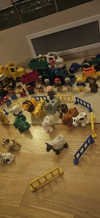 Lego Duplo ludziki, zwierzęta, pojazdy