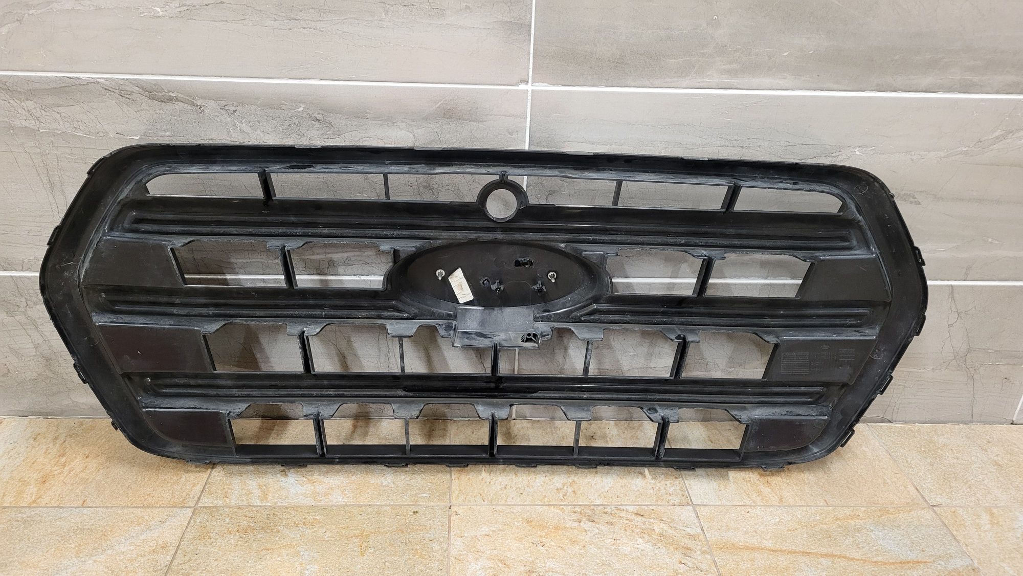 Grill atrapa kratka FORD TRANSIT MK8 2020r