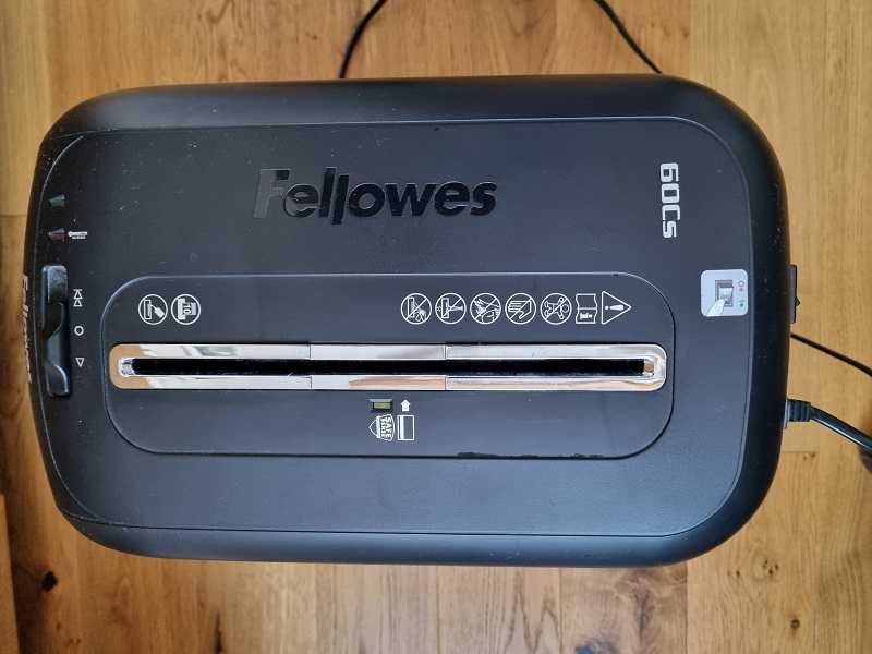 Niszczarka Fellowes 60Cs - używana w domu - SafeSense