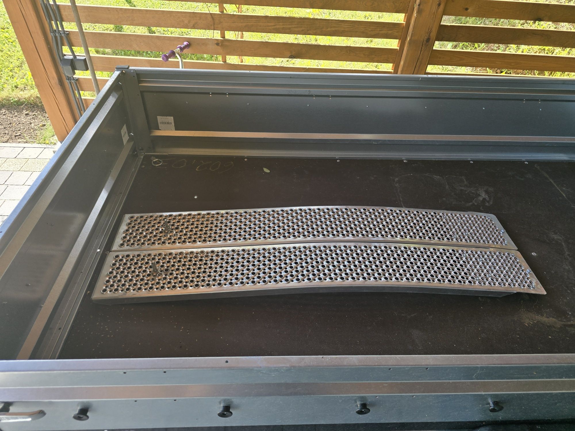Przyczepa samochodowa Martz Premium 264R DMC 750 Najazdy STAN IDEALNY