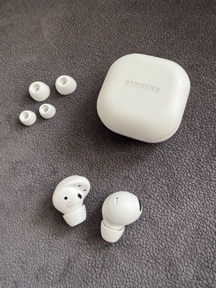 Samsung Galaxy Buds 2 pro białe słuchawki bezprzewodowe