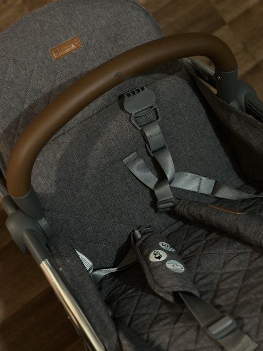 Коляска прогулочная CARRELLO Quatro rio