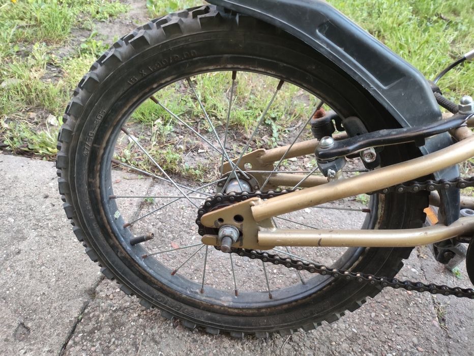 Rower dla chłopca 3-6 lat. 16 cali. Boczne kółka w zestawie.