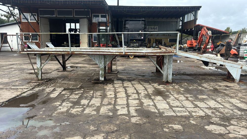 Rampa warsztatowa najazd