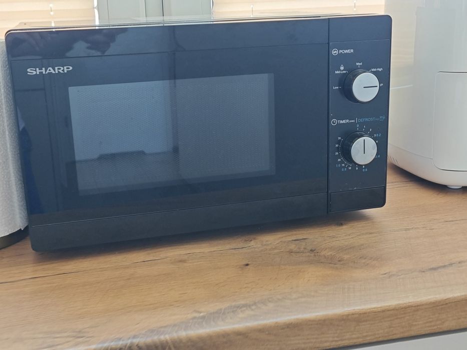 Kuchenka mikrofalowa sharp