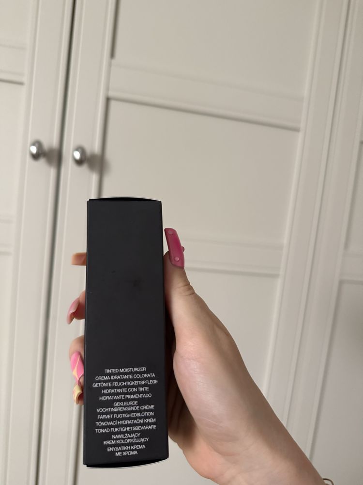 Nars Finland pure radiant tinted Moisturizer spf 30 + podkład light 1