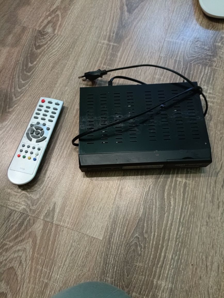 Спутниковый ресивер Tiger 4060CX/тюнер