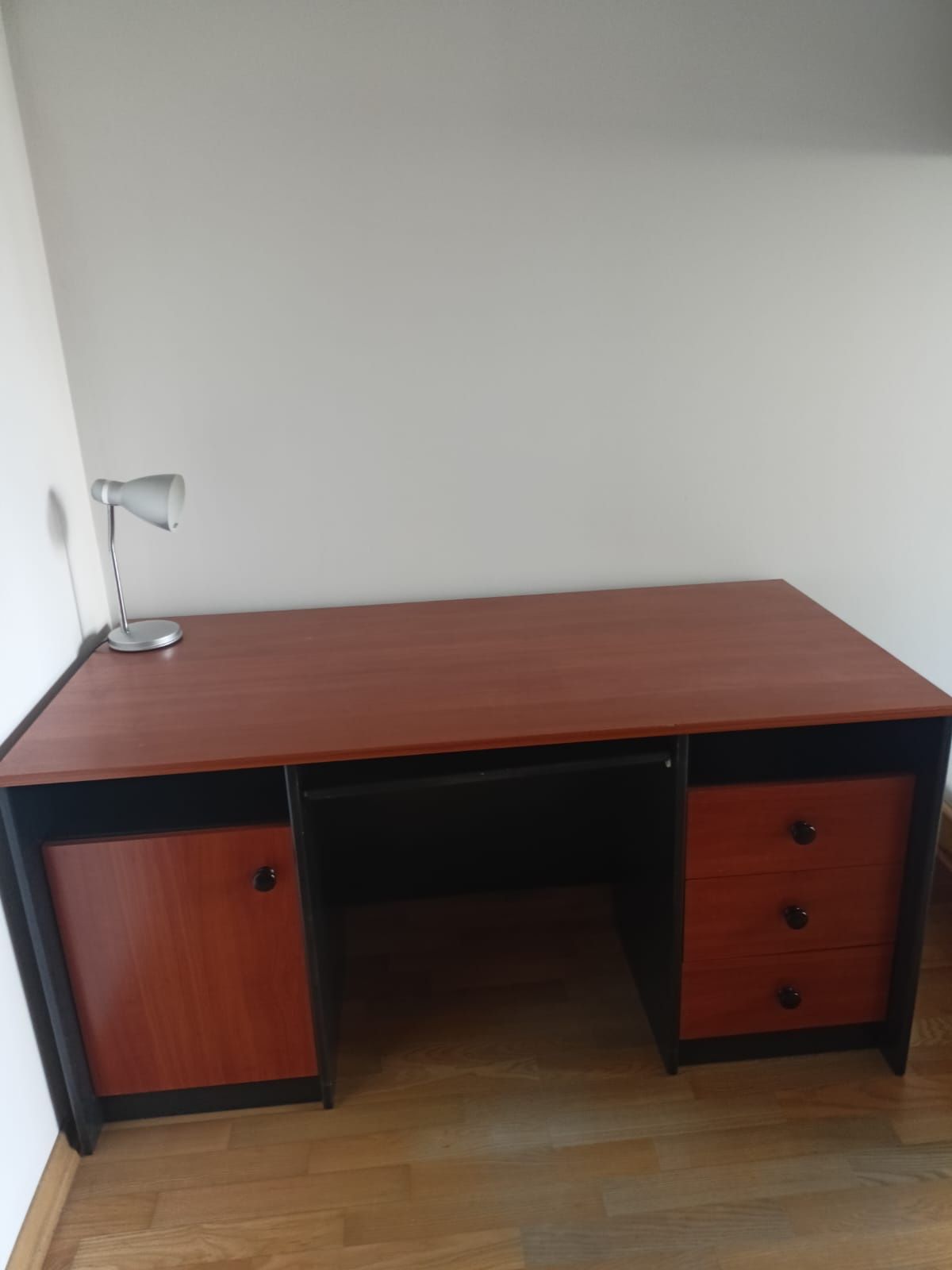 Pilnie oddam duże fajne biurko